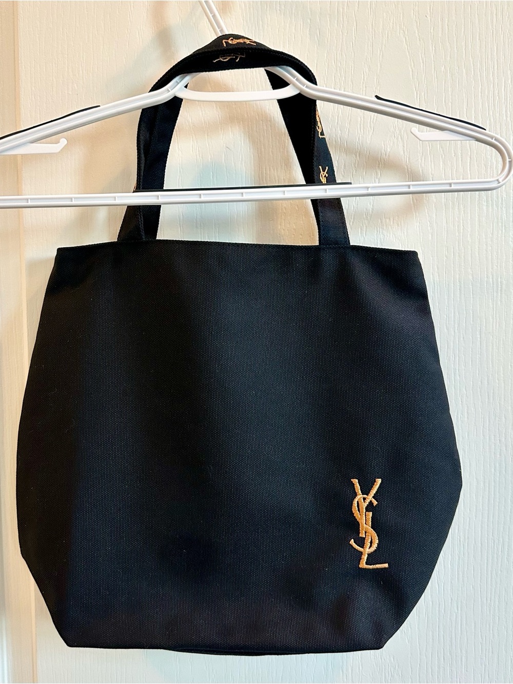 YSL Beauty Parfums Black Tote Bag – NEW Hot Pink Silky Interior - Gift w Purchas
